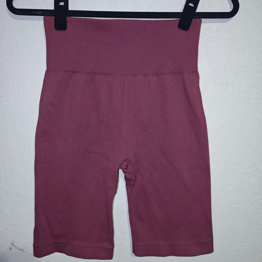 Danskin Womens Burgundy Ribbed Biker Shorts High Waisted Seamless Size S M